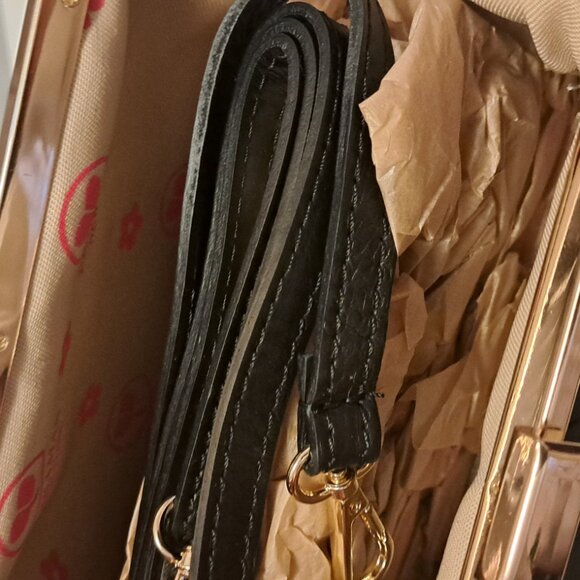 BRAND NEW-Persaman NY Guilted Version Handbag - Picture 9 of 13